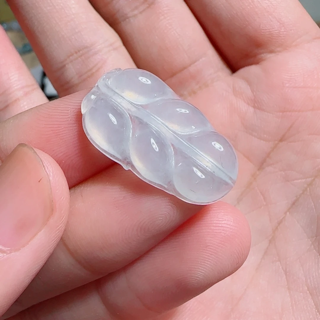 翡翠未镶嵌颈饰金枝玉叶