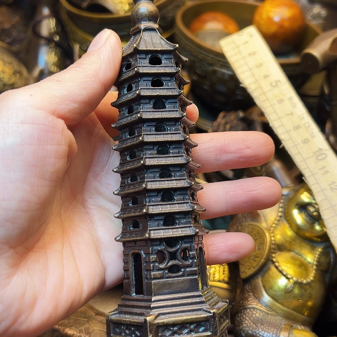 精美铜器工艺品等