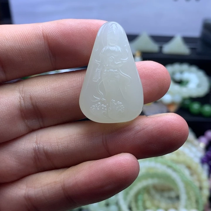 和田玉未镶嵌颈饰