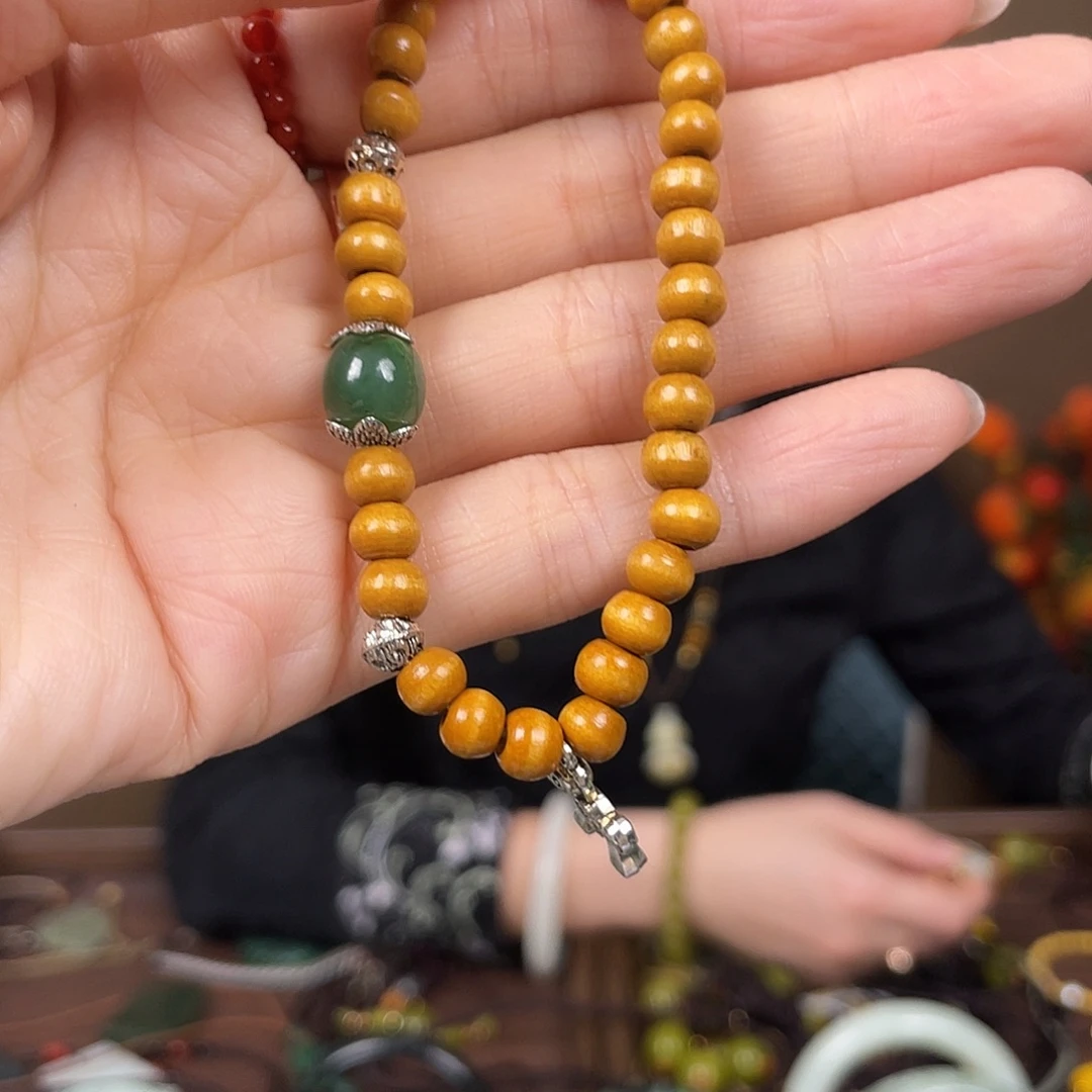 和田玉（糖玉）未镶嵌颈饰