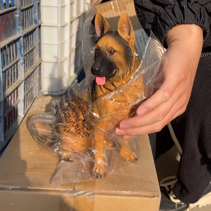 【闪购商品】陶瓷摆件仿真德牧摆件