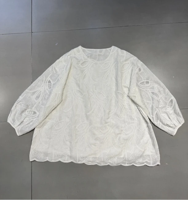 春夏复古白色镂空花朵蕾丝薄衬衫女微胖大码女装