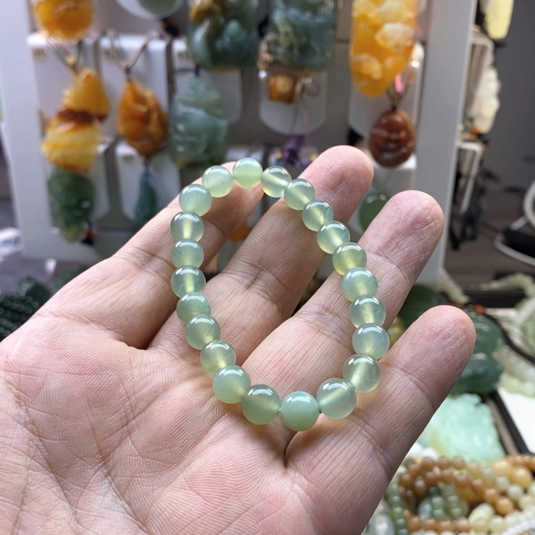 未镶嵌蛇纹石玉颈饰