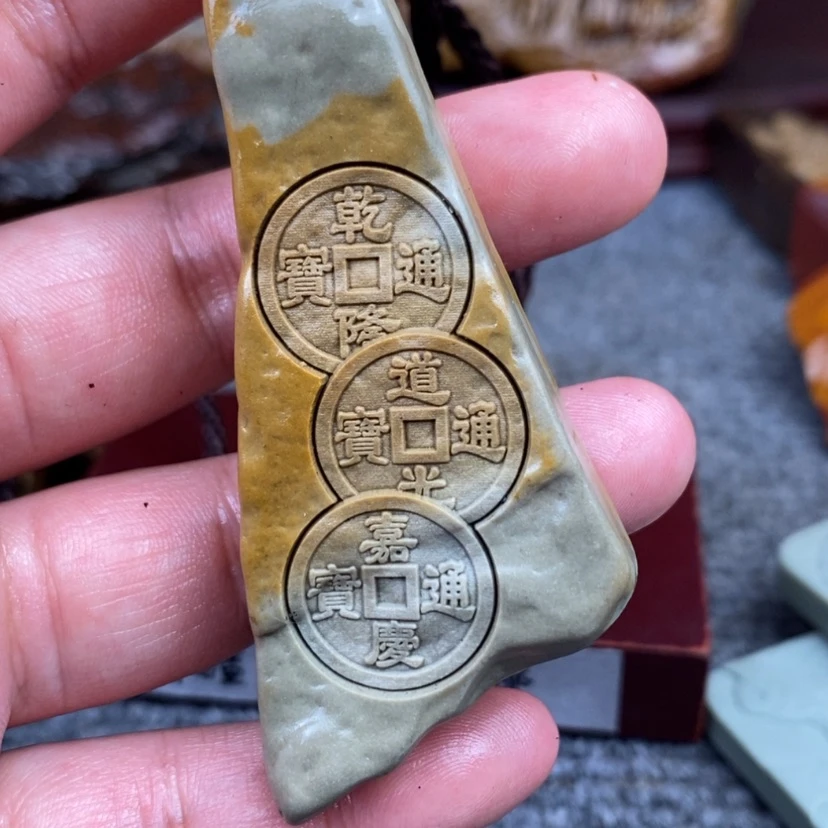 【闪购商品】原石雕刻手把件