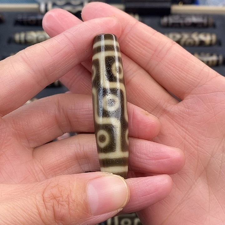 X***.玛瑙/玉髓未镶嵌颈饰