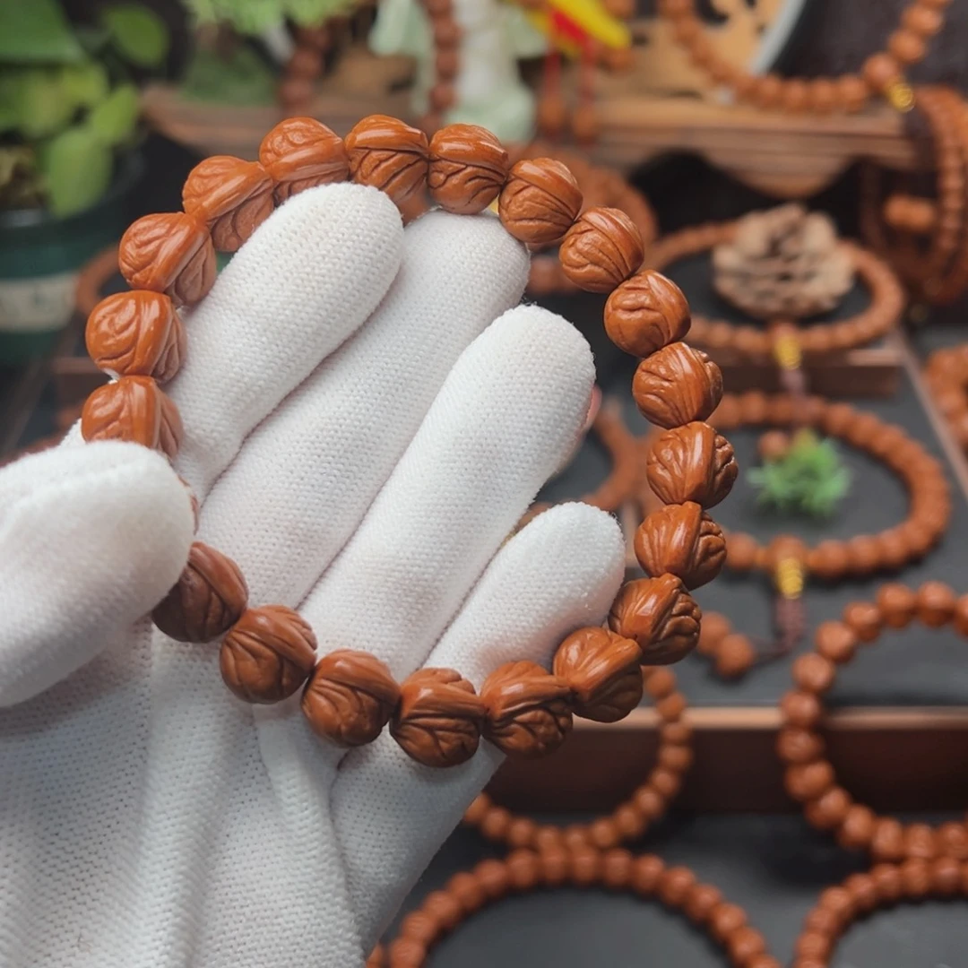 吊坠桃核1.3玉龙脊手串