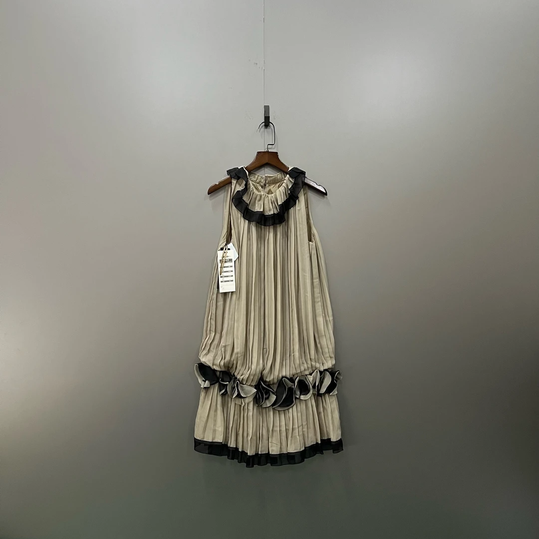 99新 Moschino/莫斯奇诺 zz 百褶背心裙 40码 001537时尚无袖