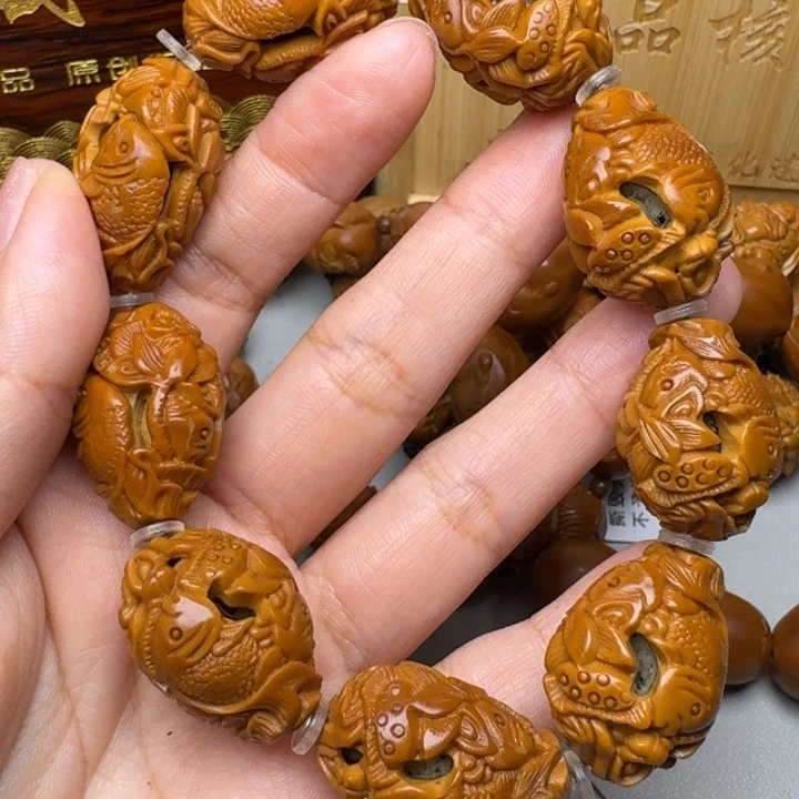 手串/手链橄榄核鱼戏莲花