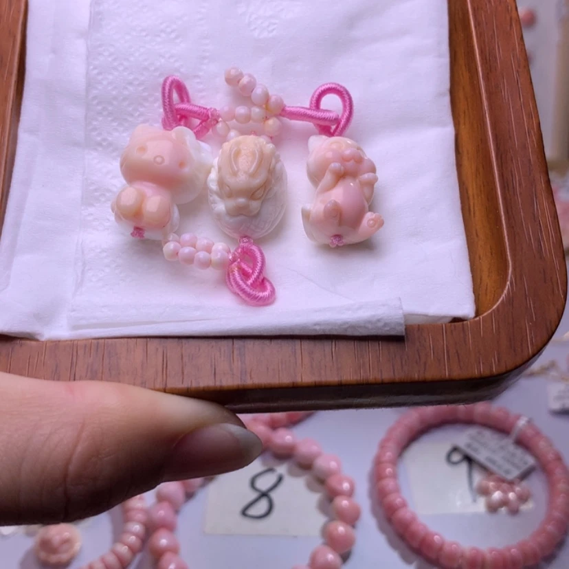 【闪购商品】查罗石颈饰合金福利