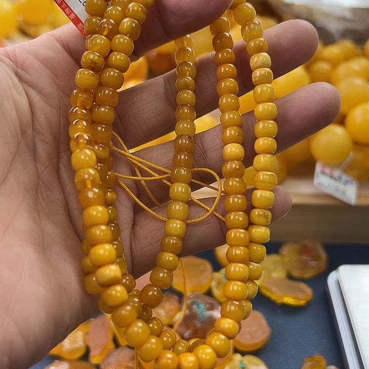 未镶嵌琥珀珠宝奇石