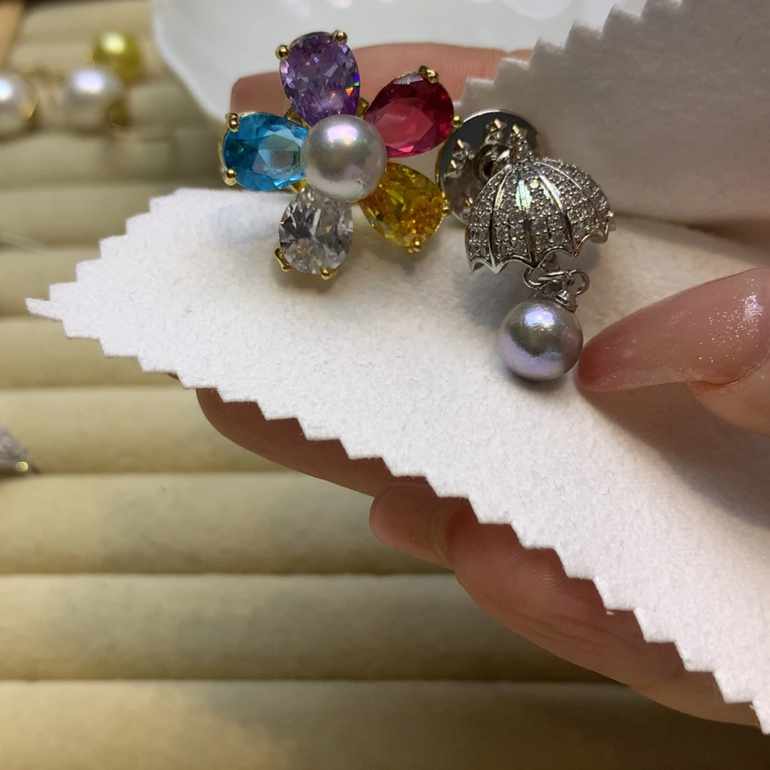 未镶嵌胸饰海水珍珠