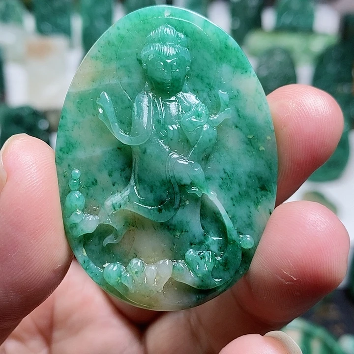 未镶嵌独山玉颈饰