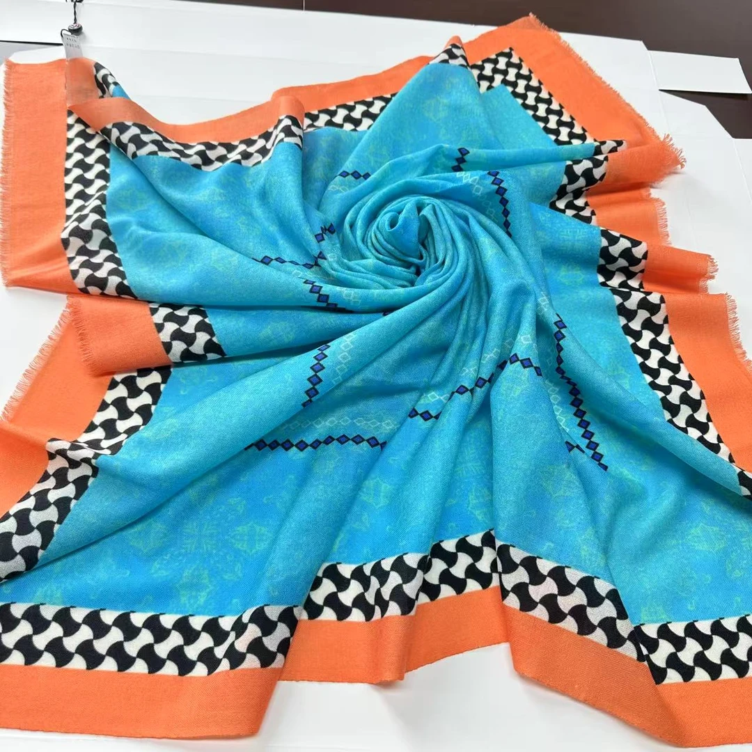 设计师订单款绵羊毛印花方巾时尚空调巾复古欧美夏季薄围巾 S3318