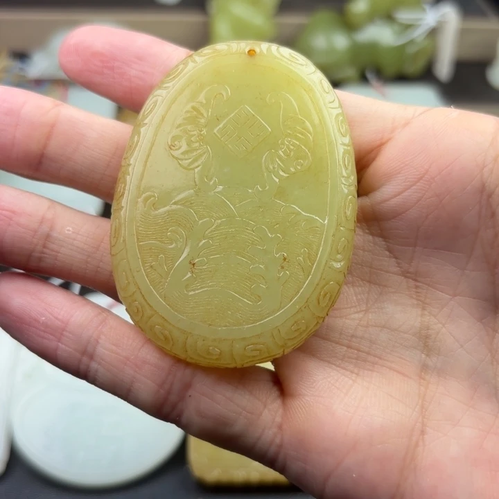 A***息和田玉未镶嵌挂件