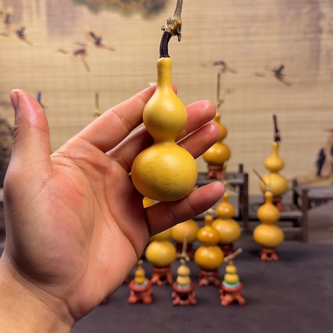 一***川天然小葫芦手把件