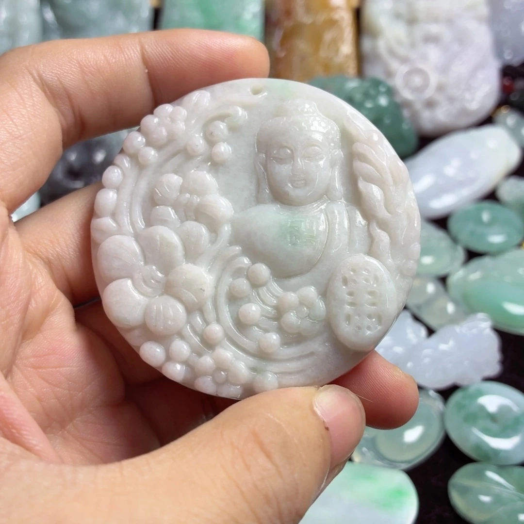 吊坠(不含链)未镶嵌翡翠