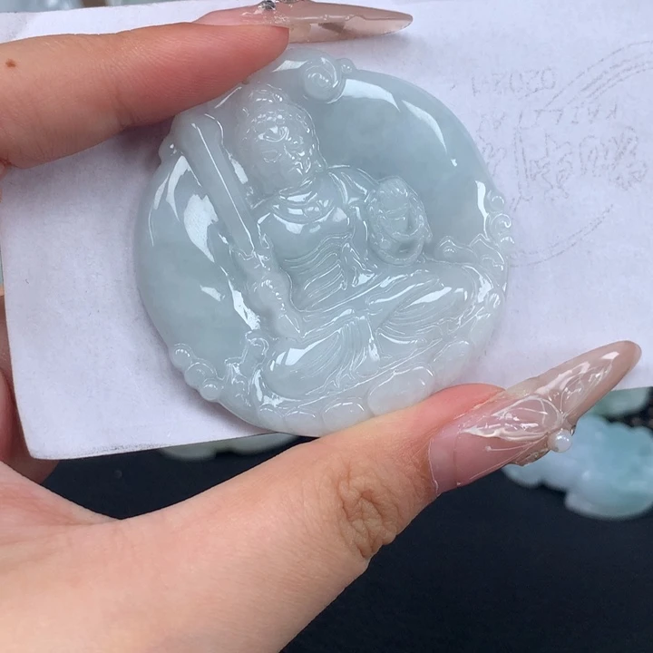 颈饰未镶嵌翡翠不动明王