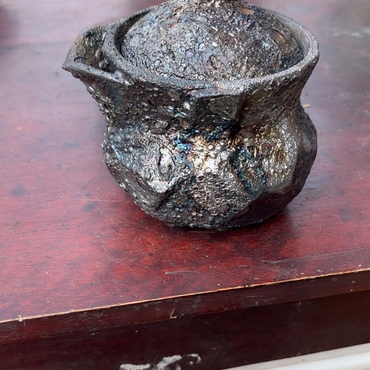 【闪购商品】铁***在精品的，我们当着普通的来跟大家卖