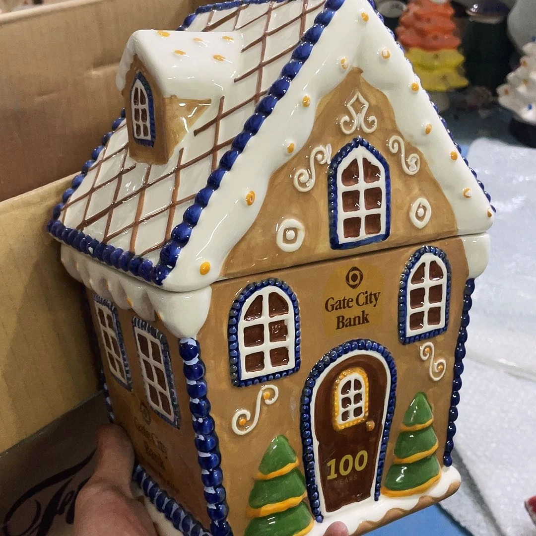 摆件 磕碰。瑕疵。