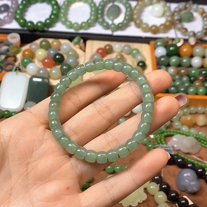 手链未镶嵌和田玉（碧玉）