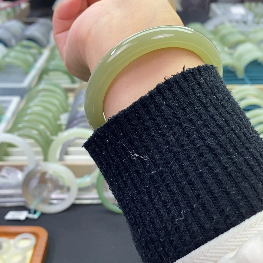 和田玉未镶嵌珠宝奇石和田玉手镯58.59