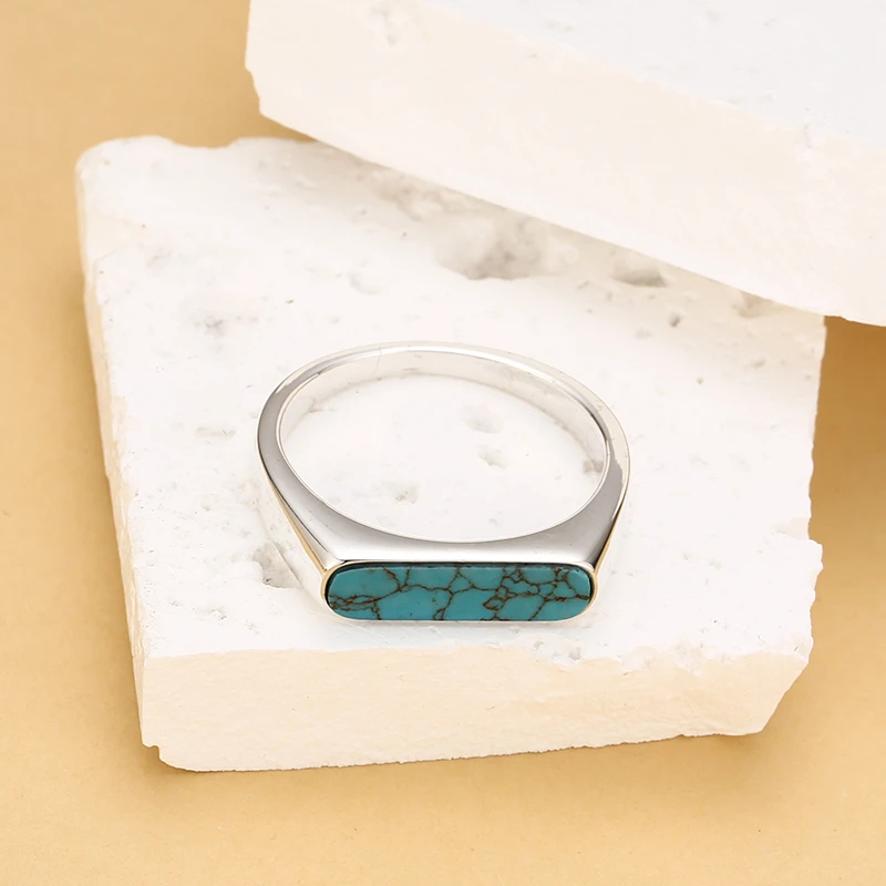 925银戒指 轻奢气质镶嵌简约椭圆马鞍绿石戒指