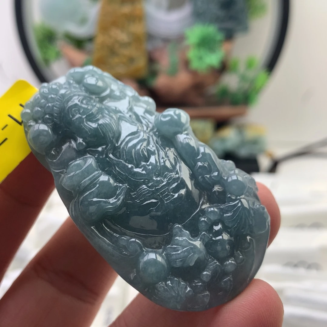 颈饰未镶嵌翡翠财神