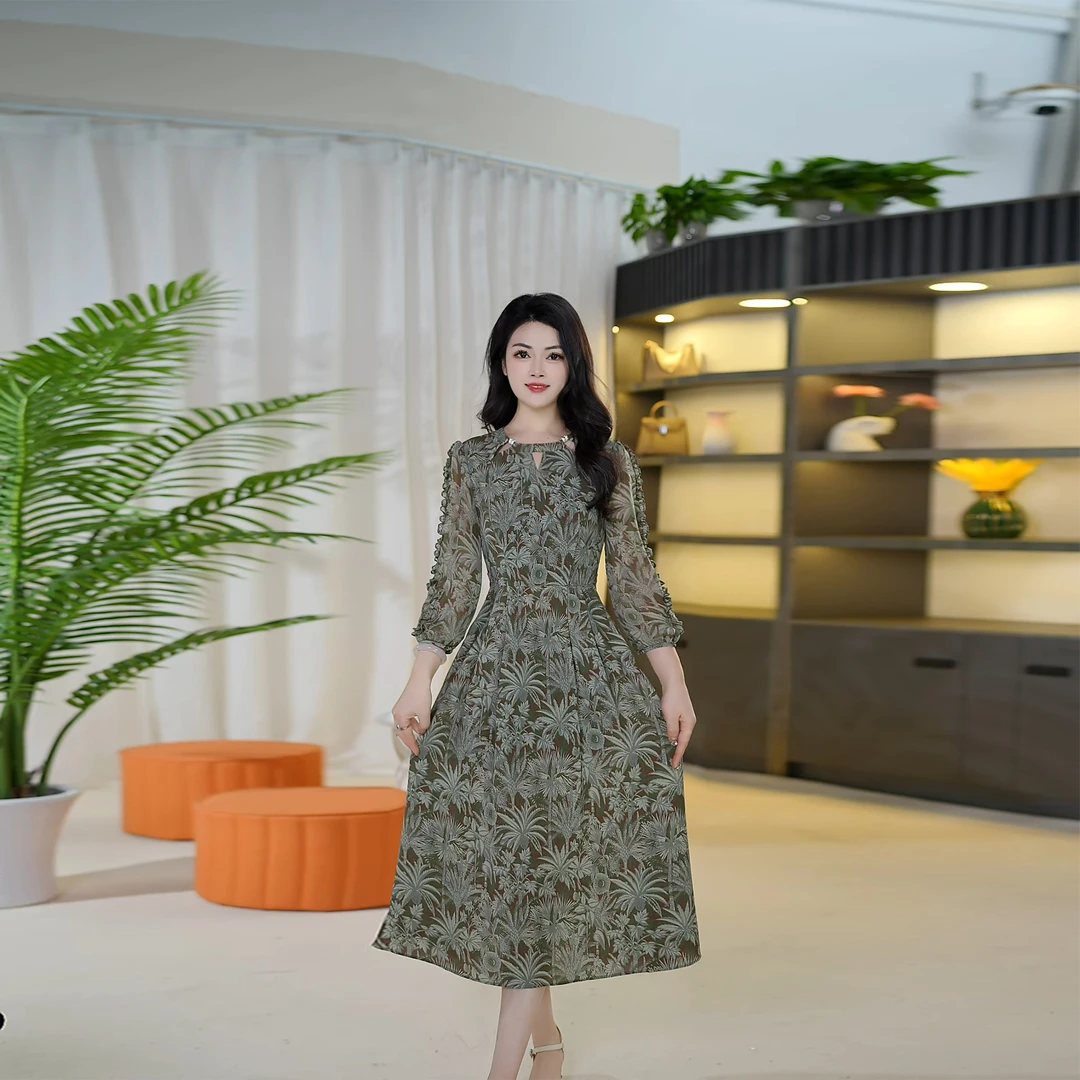 <19>2025年春季新款时尚气质优雅连衣裙中式减龄气质连衣裙