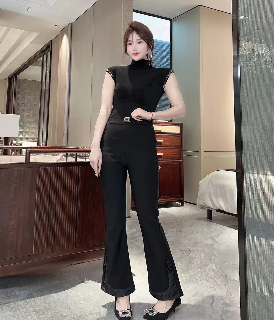 国风中式刺绣微喇裤女春季2025新款高腰显瘦弹力休闲垂感喇叭裤潮