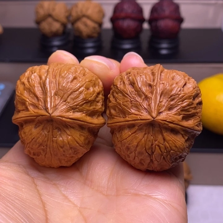 把件文玩核桃玉面三楞35