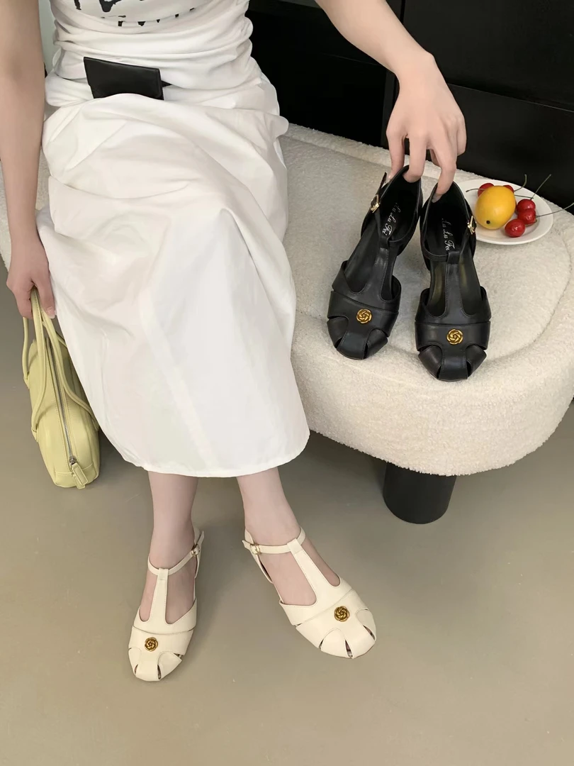 ZM 569-1 超软法式山茶花包头凉鞋圆头一字带内增高百搭浅口凉鞋