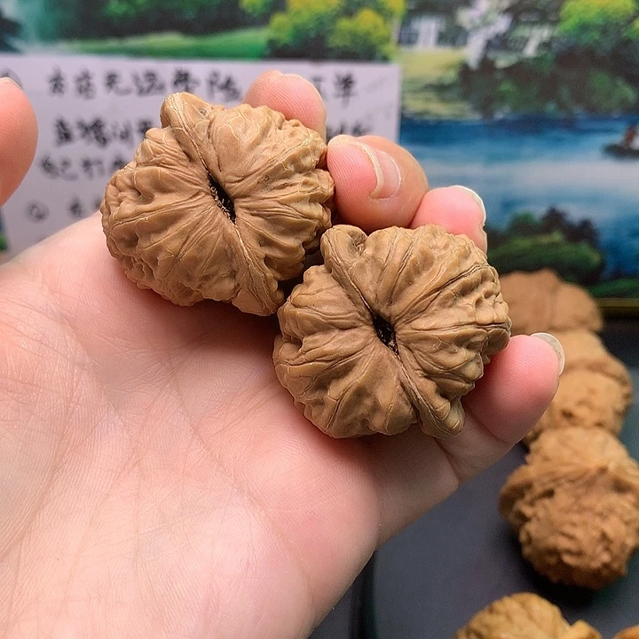 沾***温文玩核桃吊坠38元宝