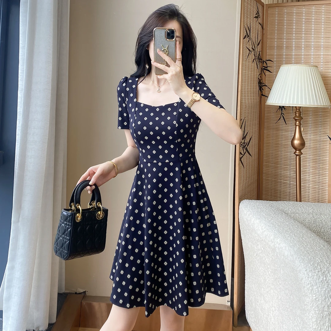 高档夏季连衣裙女爆款轻奢2025新款小众高级感成熟风夏天裙子