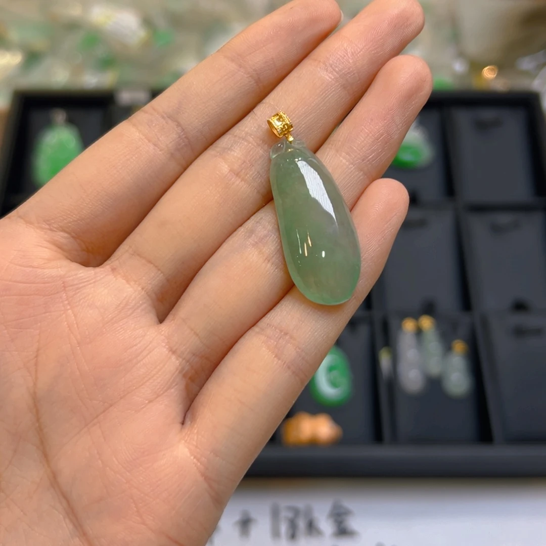 翡翠18K金镶嵌吊坠(不含链)