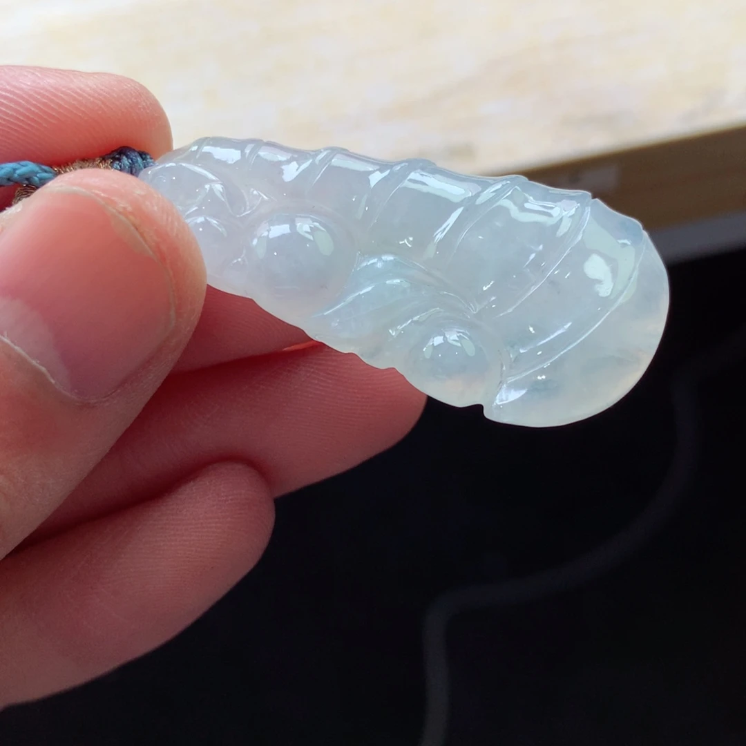 翡翠颈饰未镶嵌吊坠