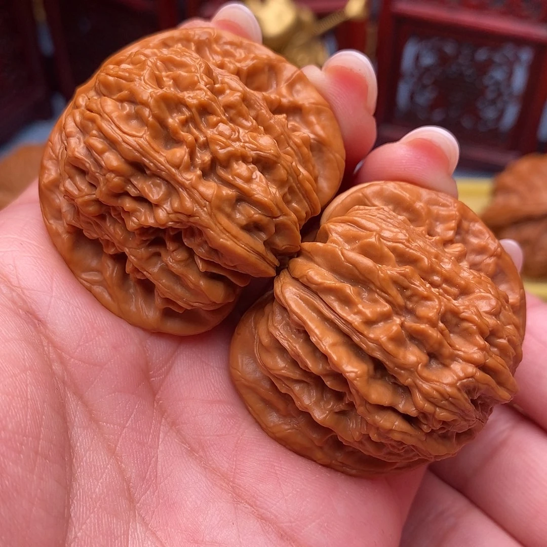 把件文玩核桃红皮山地楼44