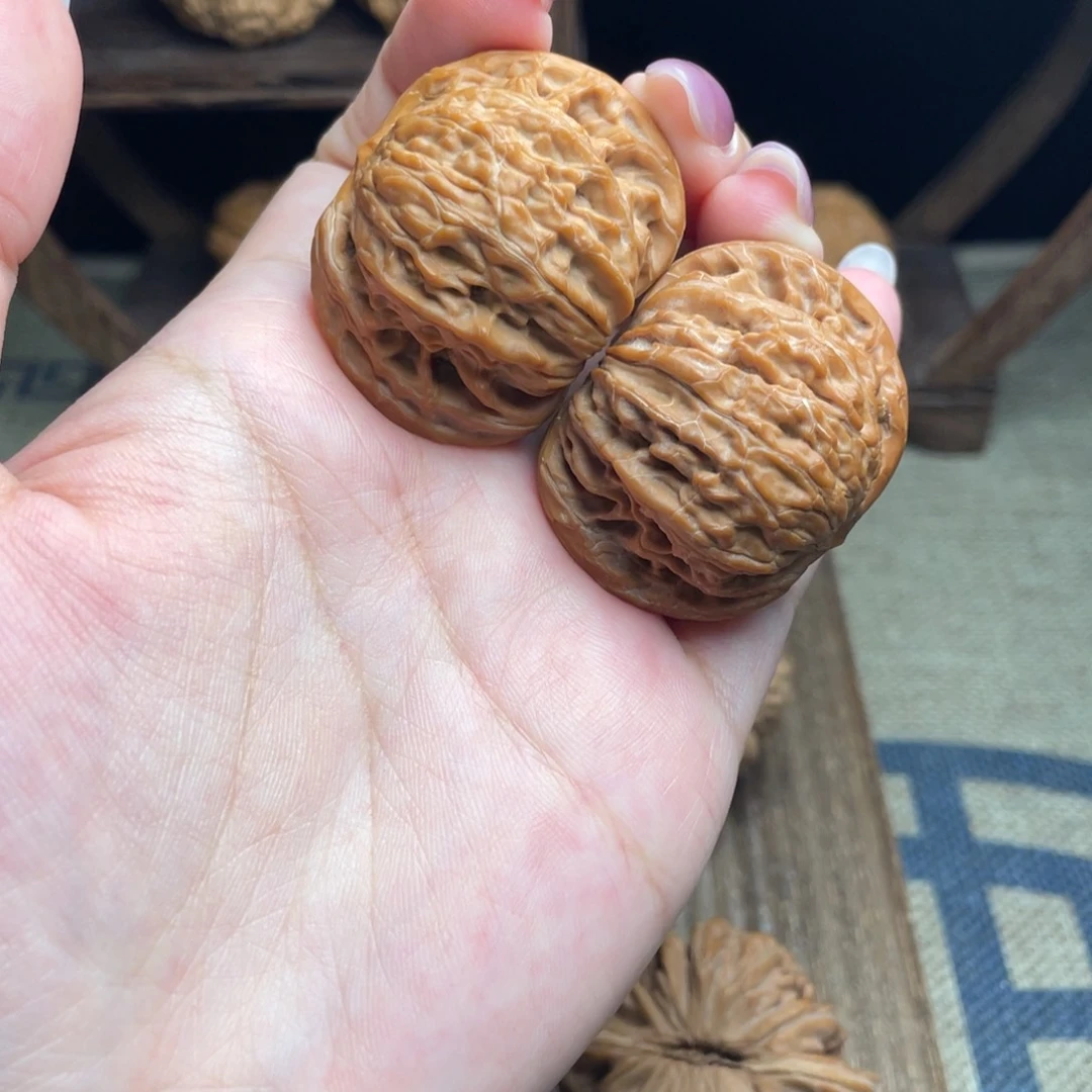 文玩核桃吊坠39红皮山地磨盘