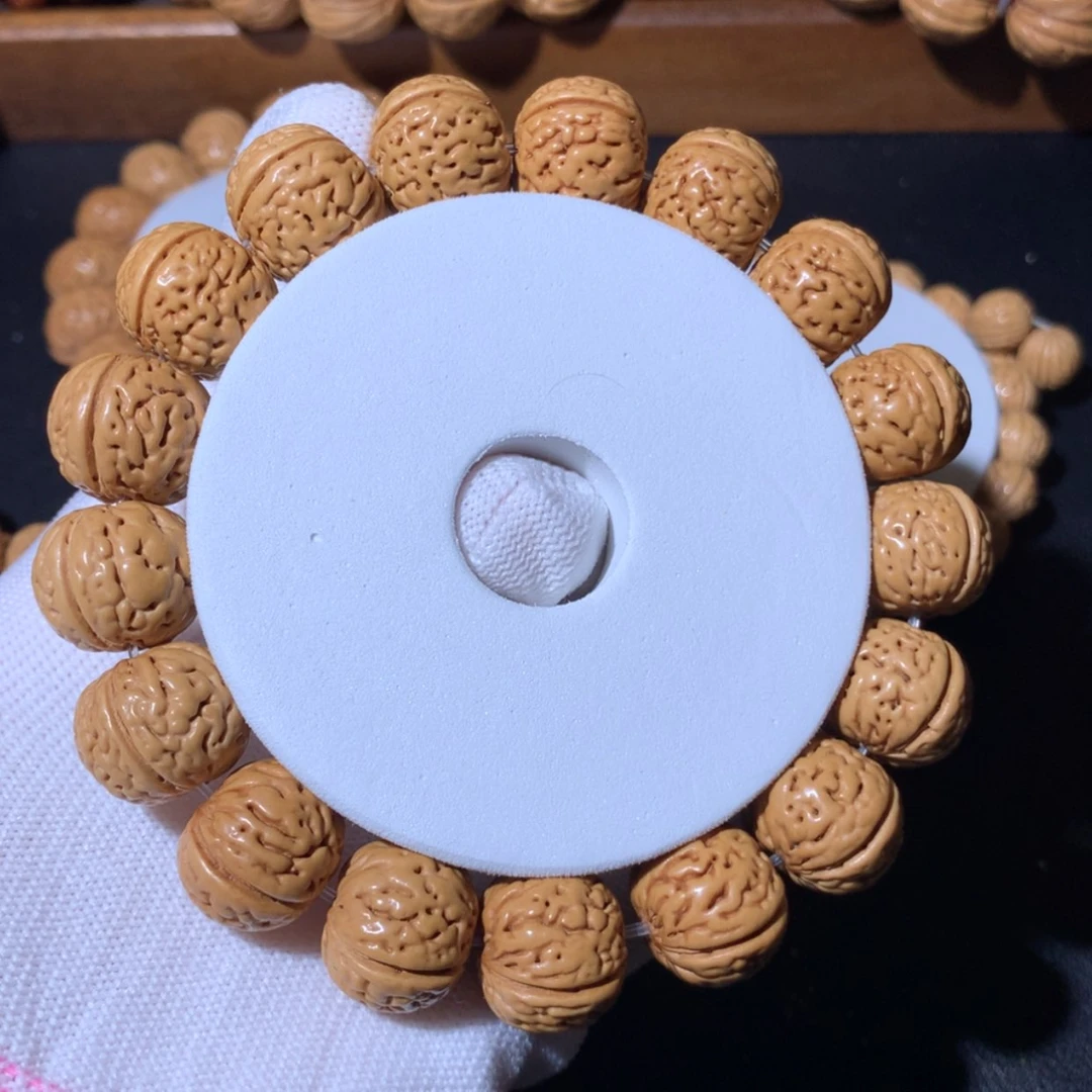 【闪购商品】桃核吊坠@****）肌肉奶豆16尺寸