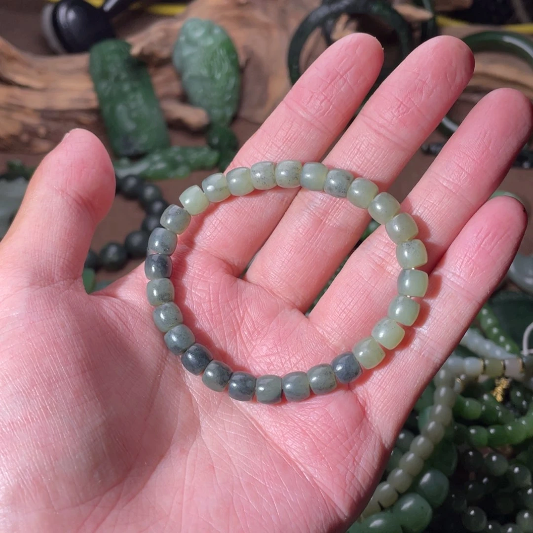 和田玉（碧玉）未镶嵌颈饰