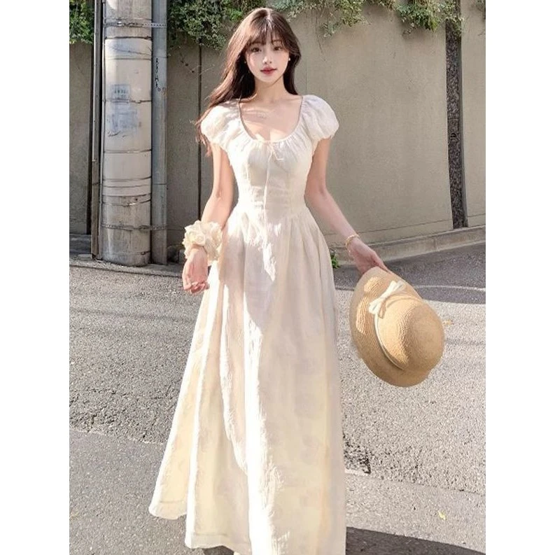 法式茶歇温柔风初恋感泡泡袖显瘦女2025夏季度假风收腰白色长裙