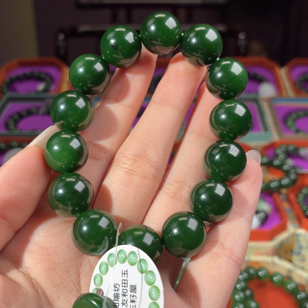 事***意和田玉（碧玉）未镶嵌手链