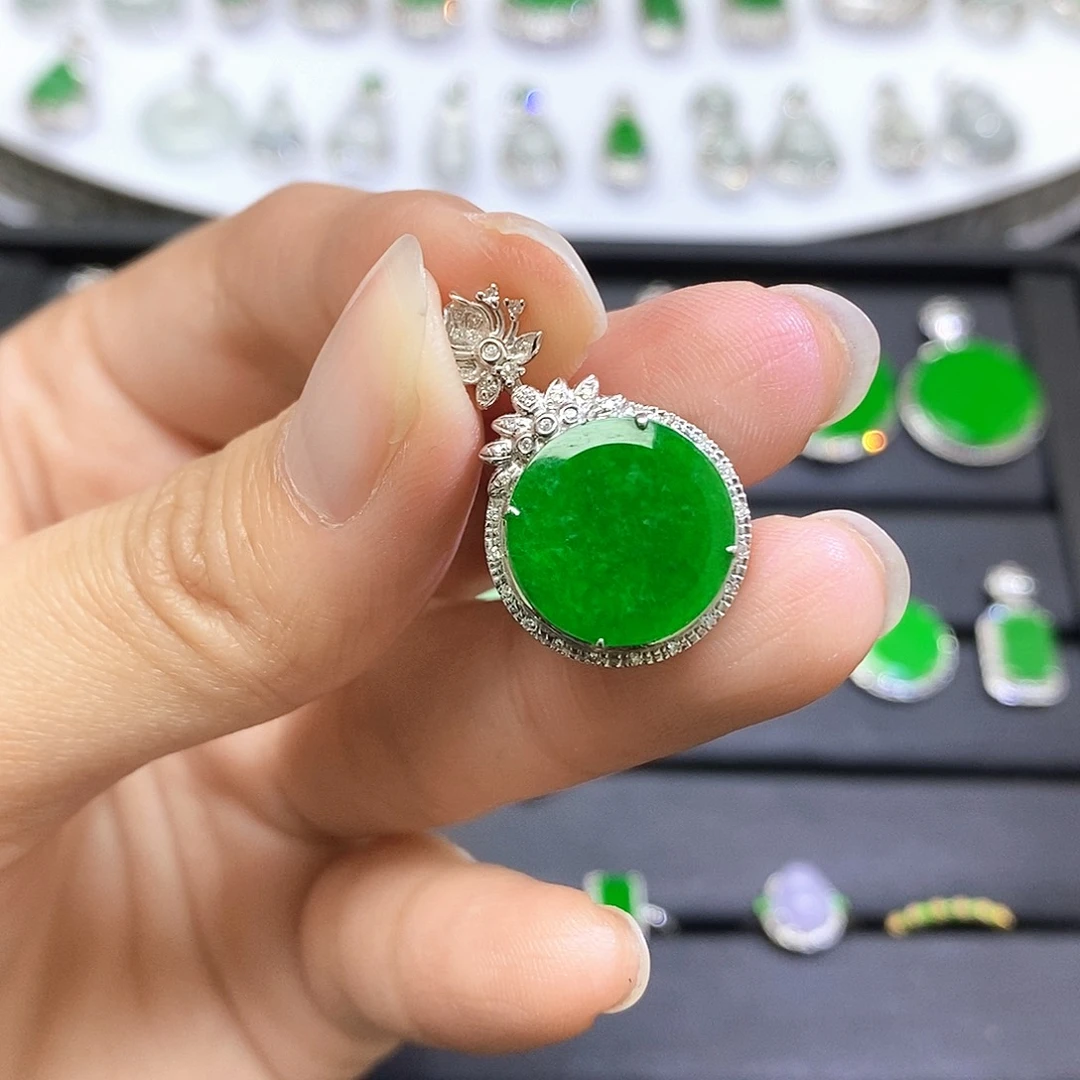 翡翠18K金镶嵌吊坠(不含链)