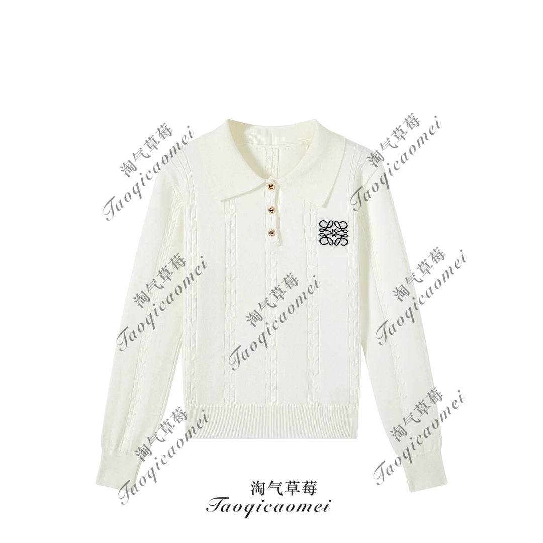Taoqicaomei · 学院风polo领针织衫女秋新款刺绣显瘦长袖毛衣上衣