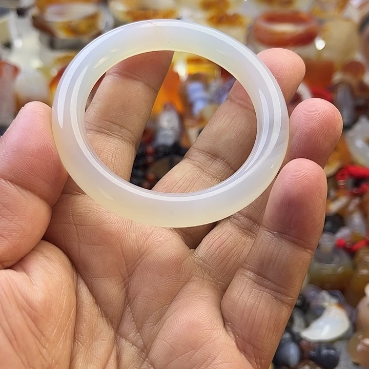 玛瑙/玉髓未镶嵌手镯