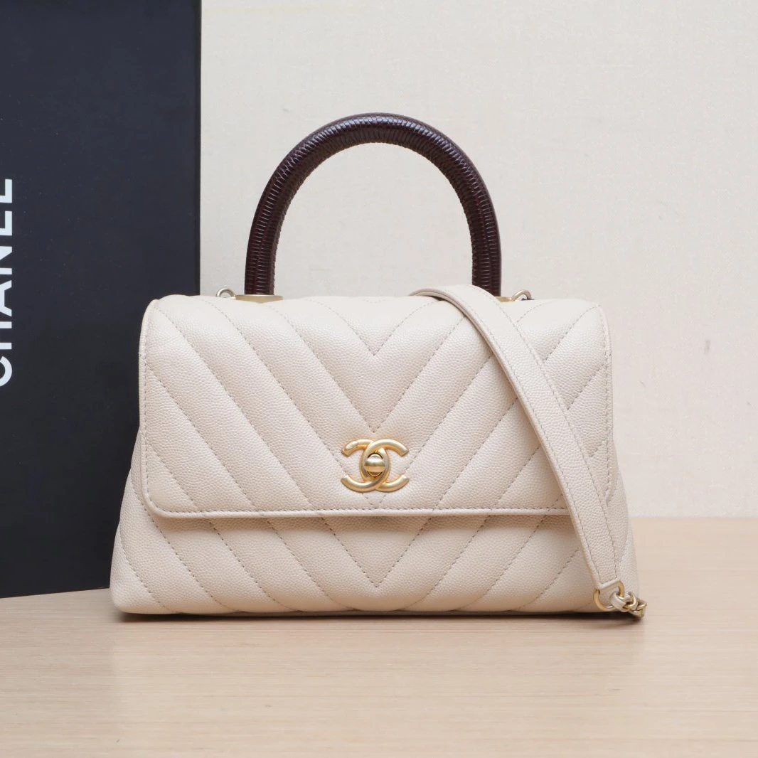 95新 Chanel/香奈儿 小花黑黑Coco Handle 小号 奶茶色 28开 金扣