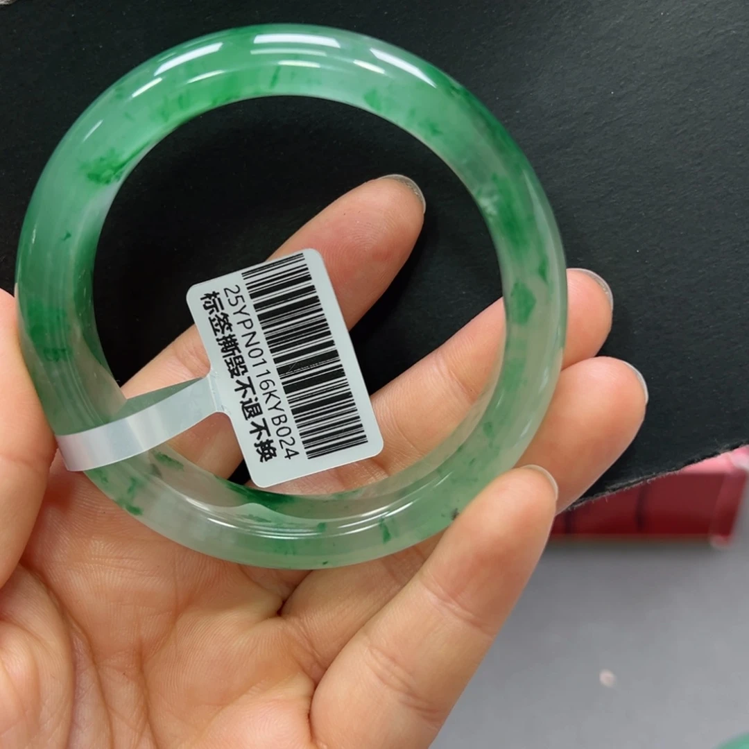 石英质玉手镯未镶嵌l****u唐唐56.0