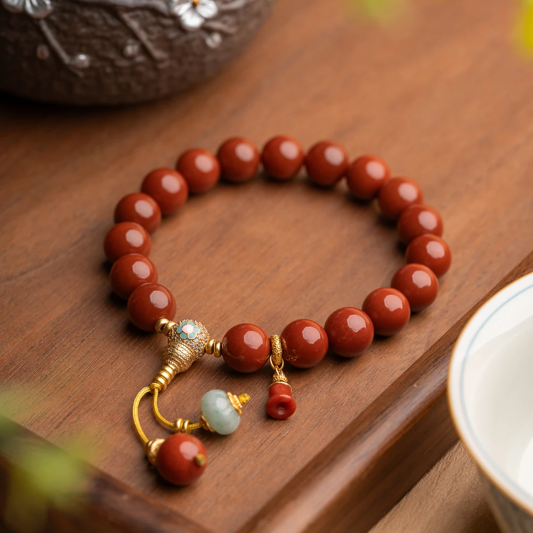 南红10mm翡翠灯笼珠单圈手串手持