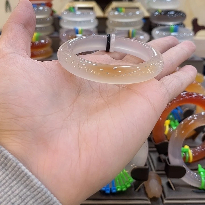 玛瑙/玉髓未镶嵌手镯32