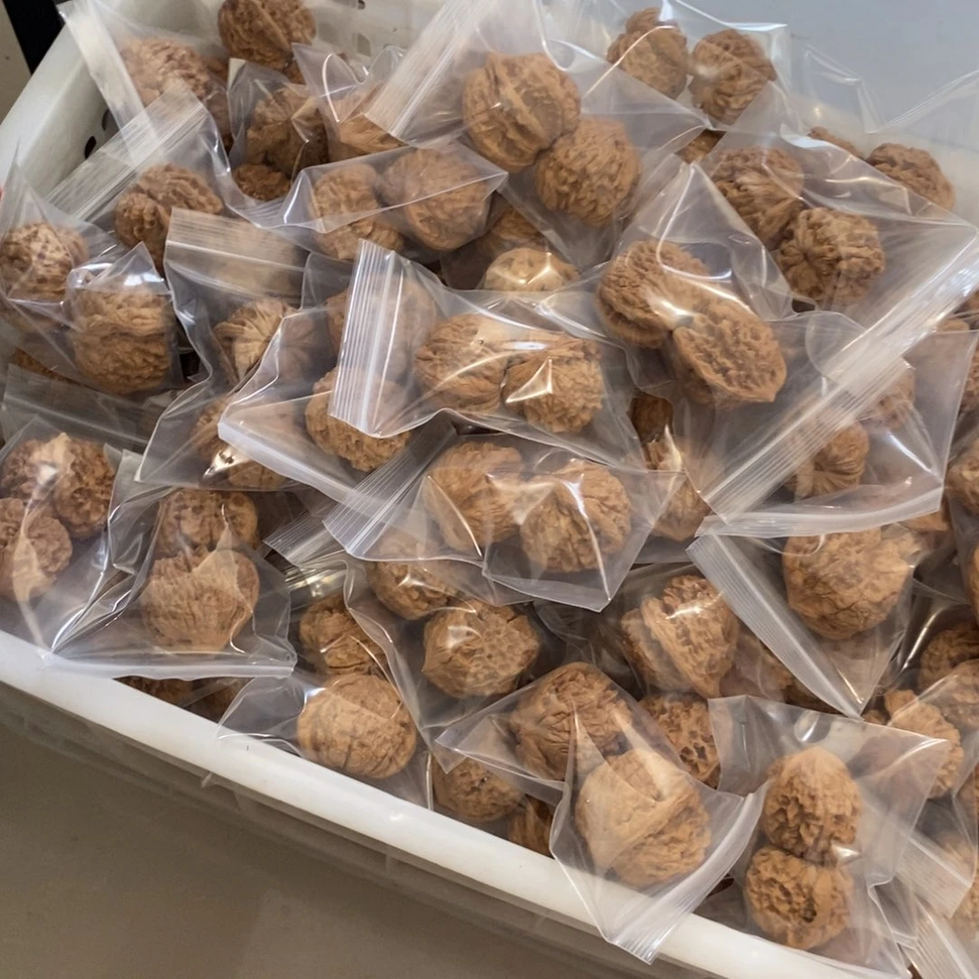 文玩核桃吊坠龙鼎一般对