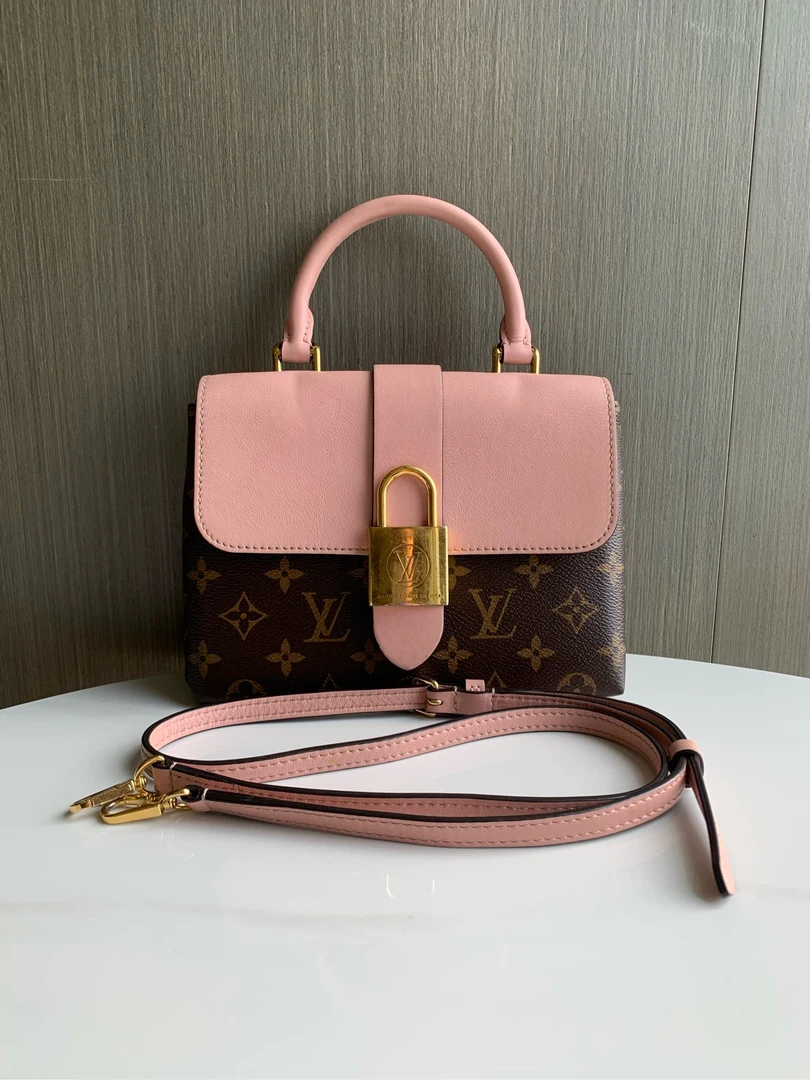 99新 LouisVuitton/路易威登 粉色锁头包时尚百搭单肩斜挎包